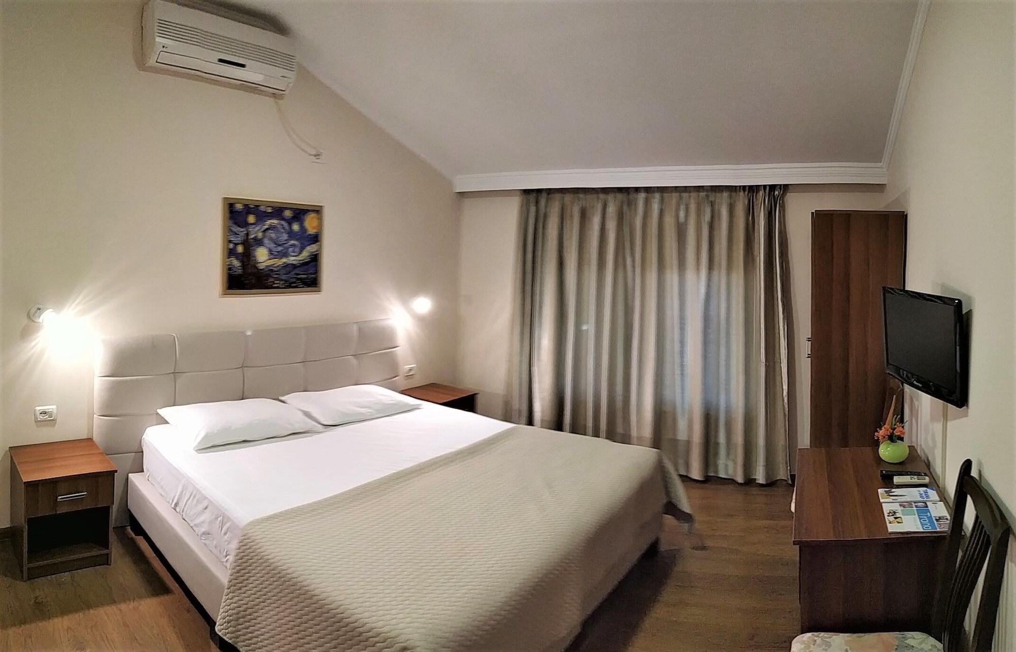 Hotel Viktoria Tirana Mjull-Bethore Buitenkant foto