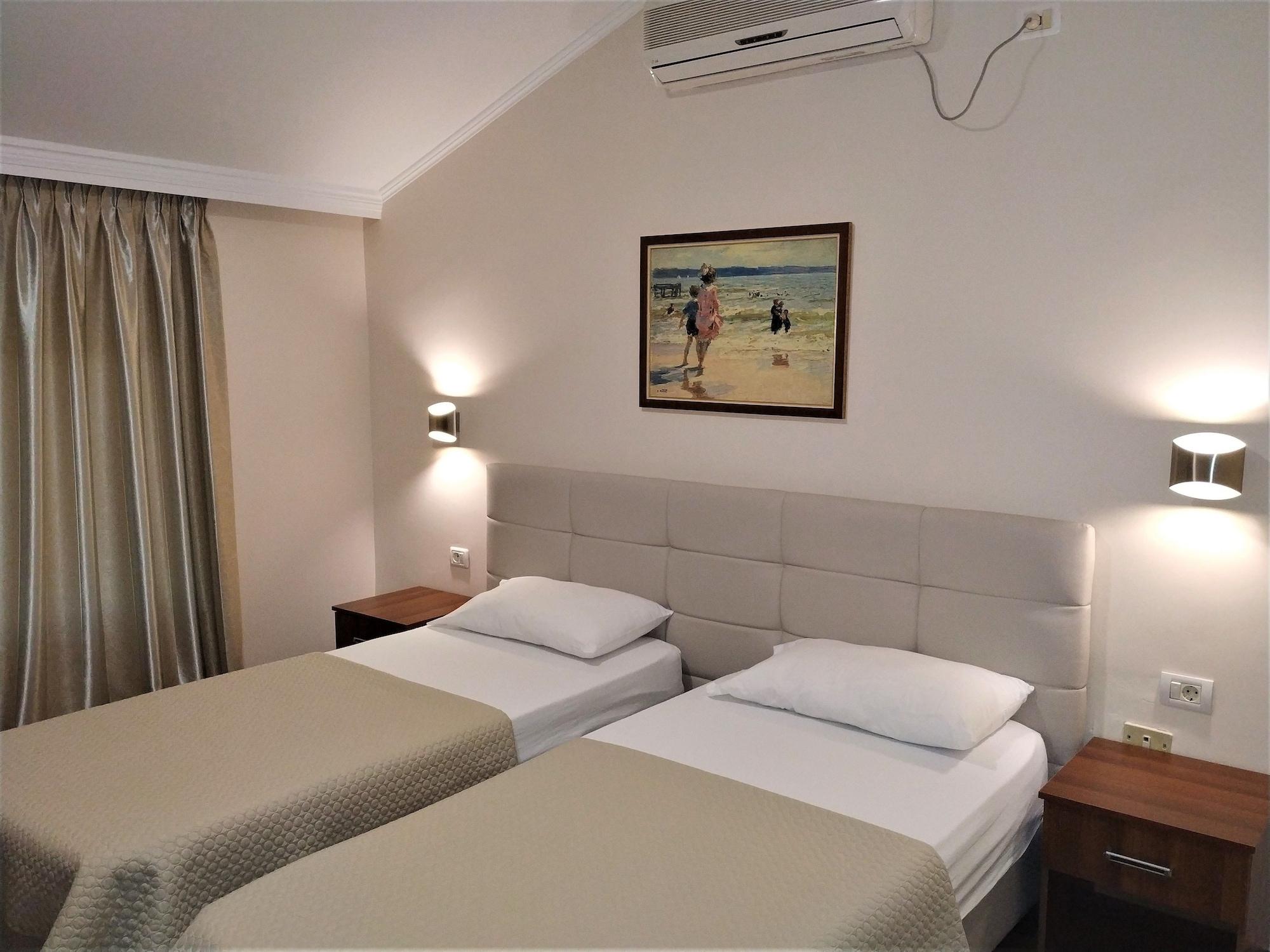 Hotel Viktoria Tirana Mjull-Bethore Buitenkant foto