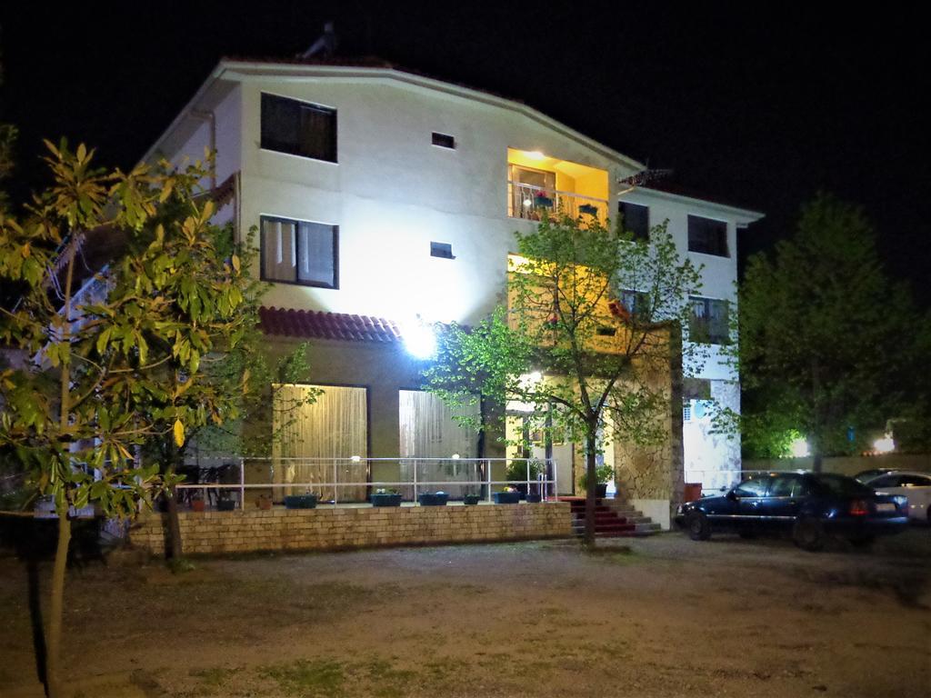 Hotel Viktoria Tirana Mjull-Bethore Buitenkant foto